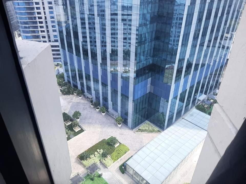 Spacious 2 Bedroom Unit With Pool Manila Zewnętrze zdjęcie